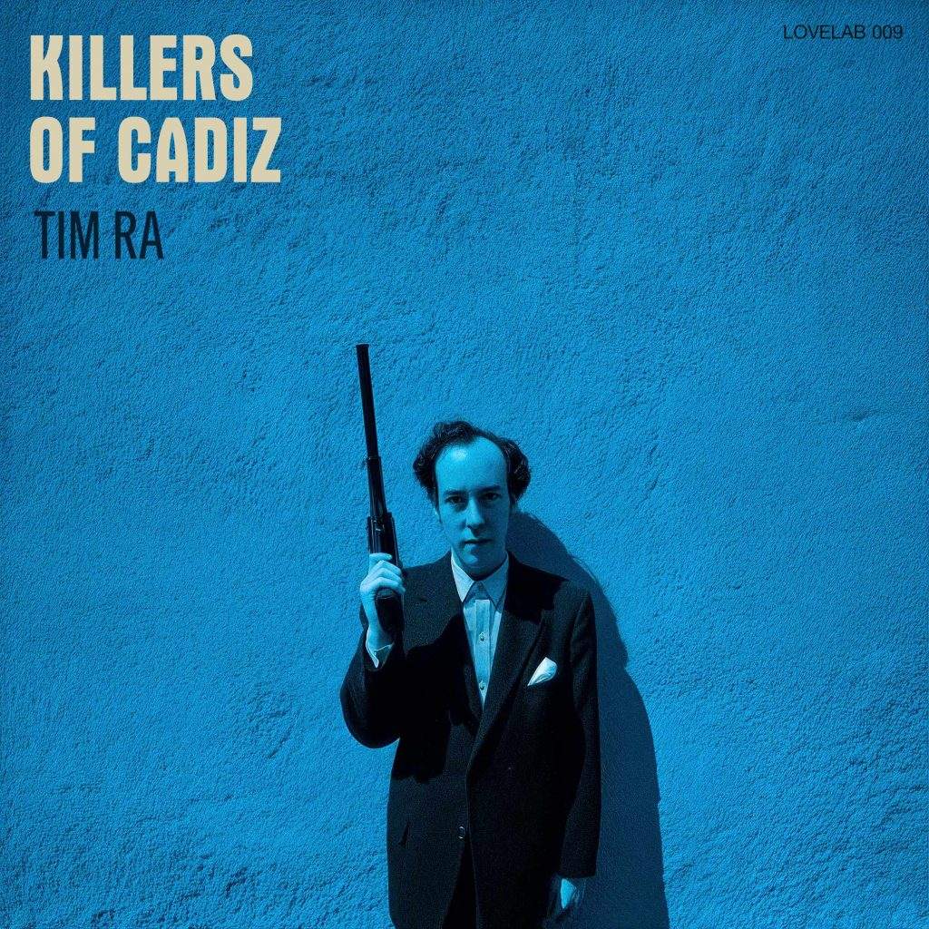 Mit Killers of Cádiz taucht Tim Ra tief in das Zwielicht des Noir ein und lässt sich dabei von der afroamerikanischen und europäischen Jazzmoderne der späten 1950er Jahre inspirieren. Ausgedehnte orchestrale Texturen legen sich wie Schatten über iberische Harmonien, Melodien tauchen auf und verschwinden wieder, während eine suchende, eindringliche Trompete als fragile Erzählstimme die sich entfaltenden Szenen leitet.